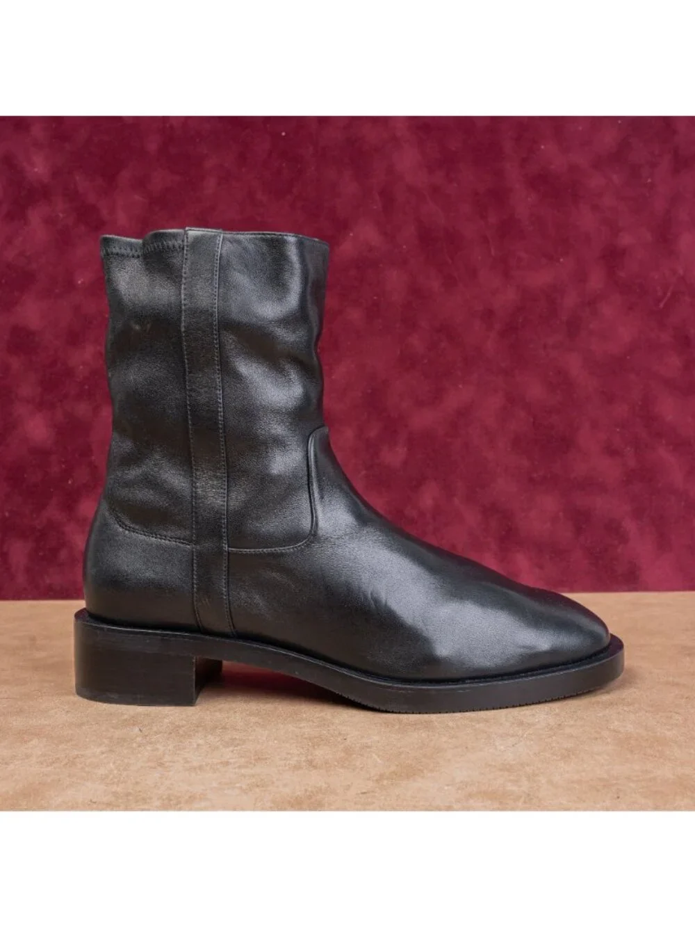 Stuart Weitzman new no